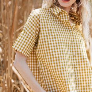 Tradlands Golden Gingham Box Top